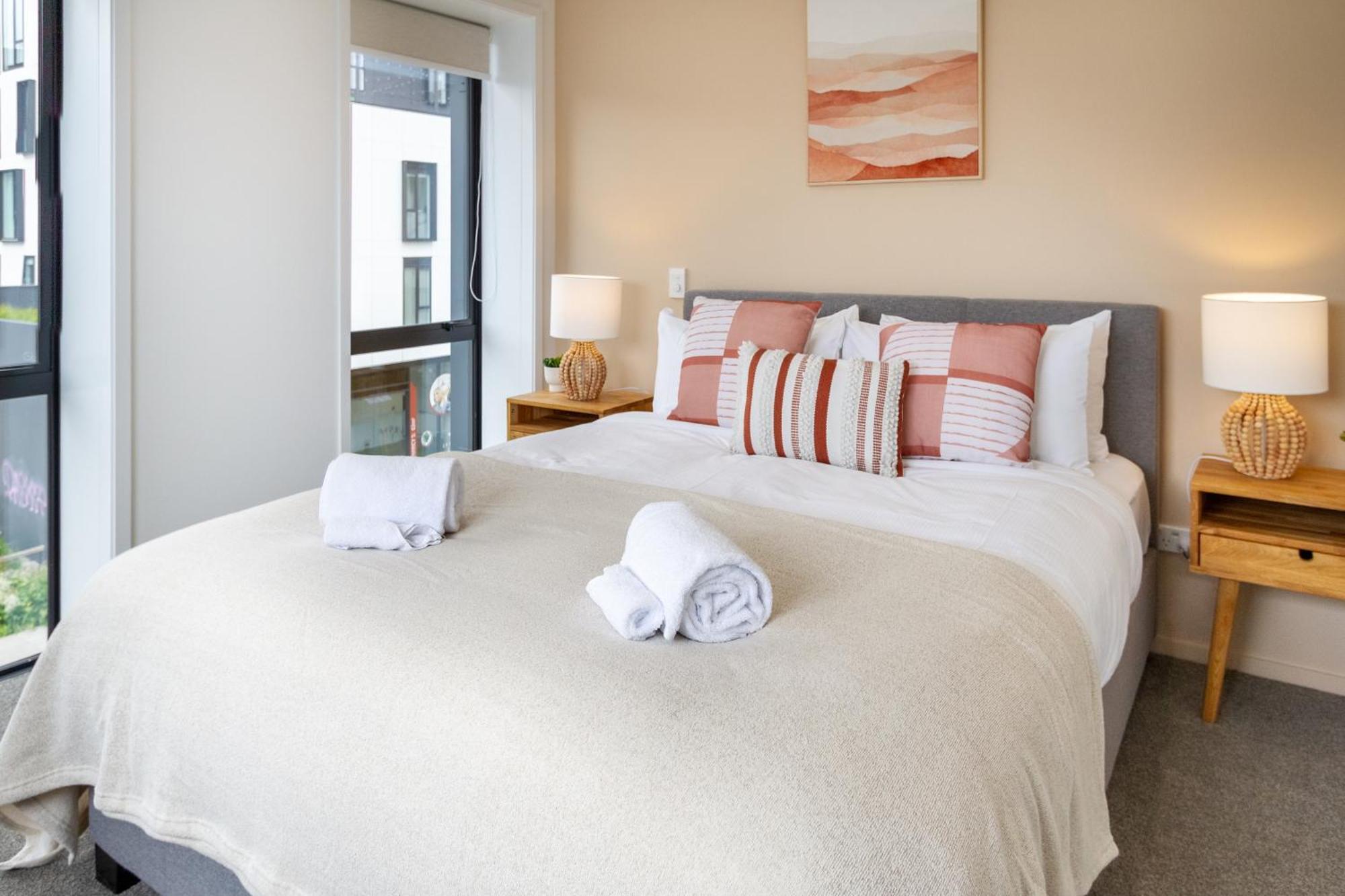 Modern City Lifestyle: 2 Bedroom 1 Bath Christchurch Eksteriør billede
