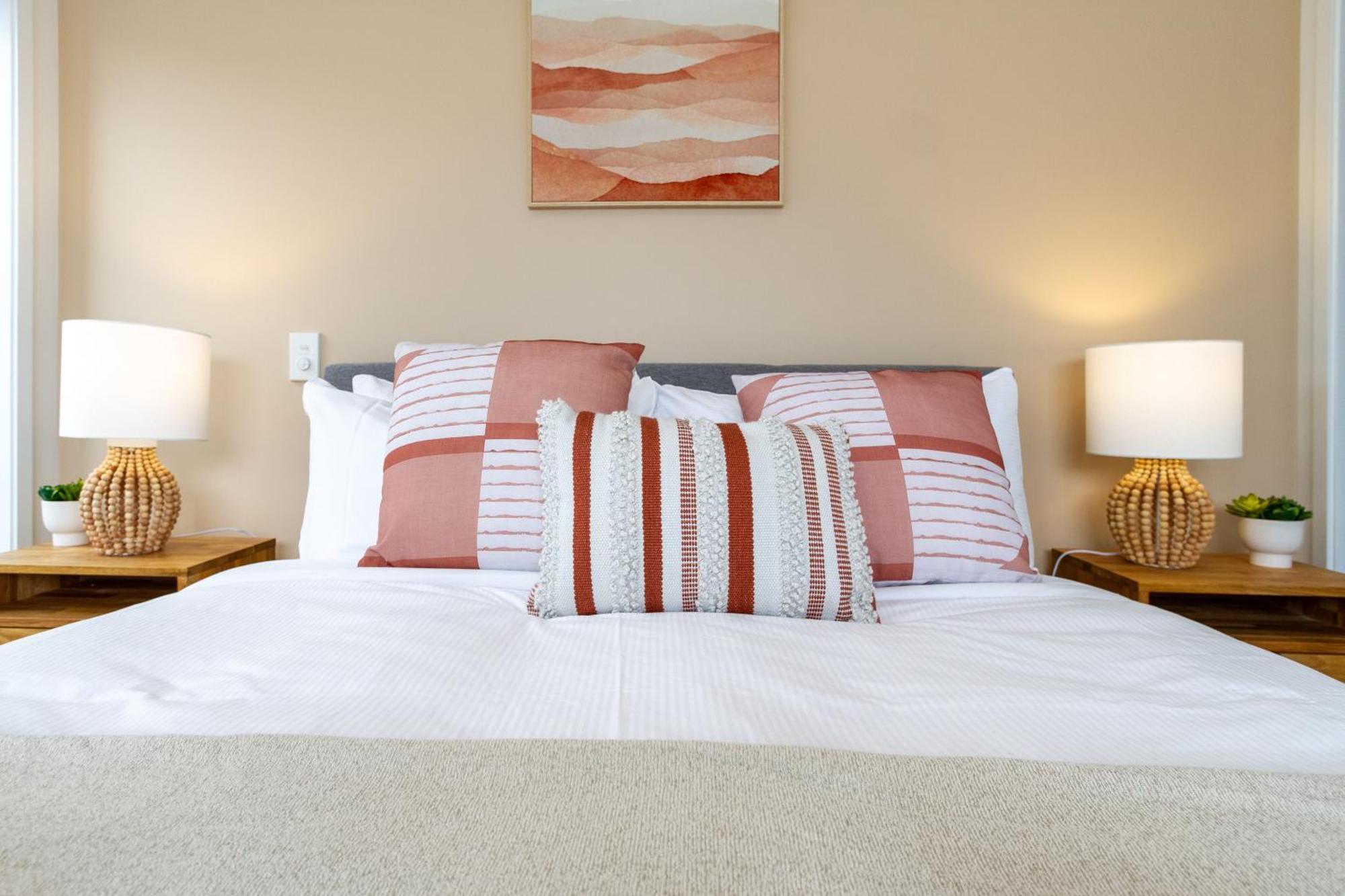 Modern City Lifestyle: 2 Bedroom 1 Bath Christchurch Eksteriør billede
