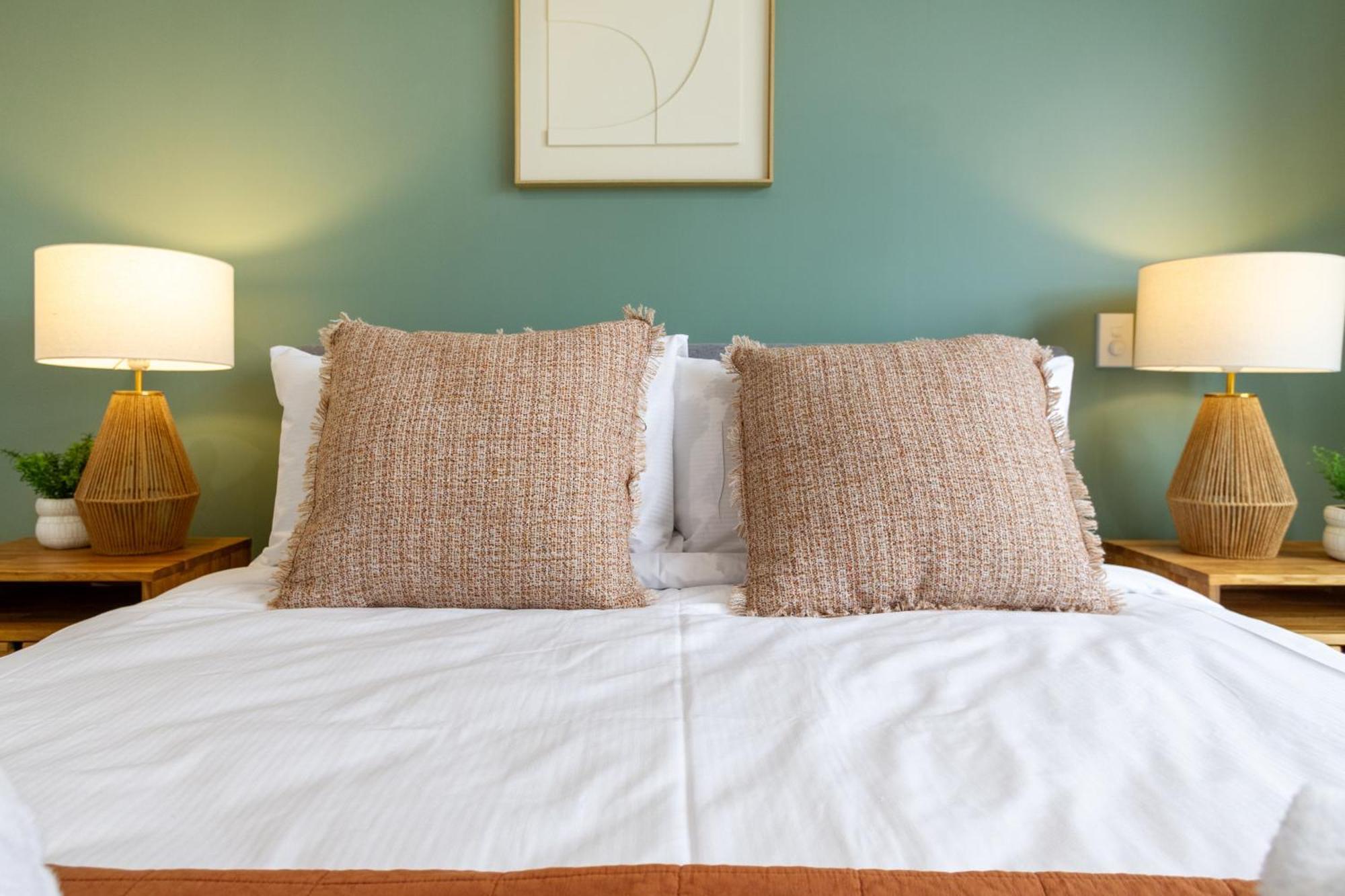 Modern City Lifestyle: 2 Bedroom 1 Bath Christchurch Eksteriør billede