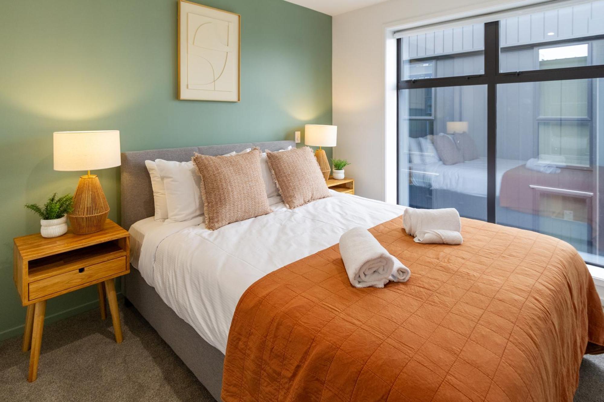 Modern City Lifestyle: 2 Bedroom 1 Bath Christchurch Eksteriør billede