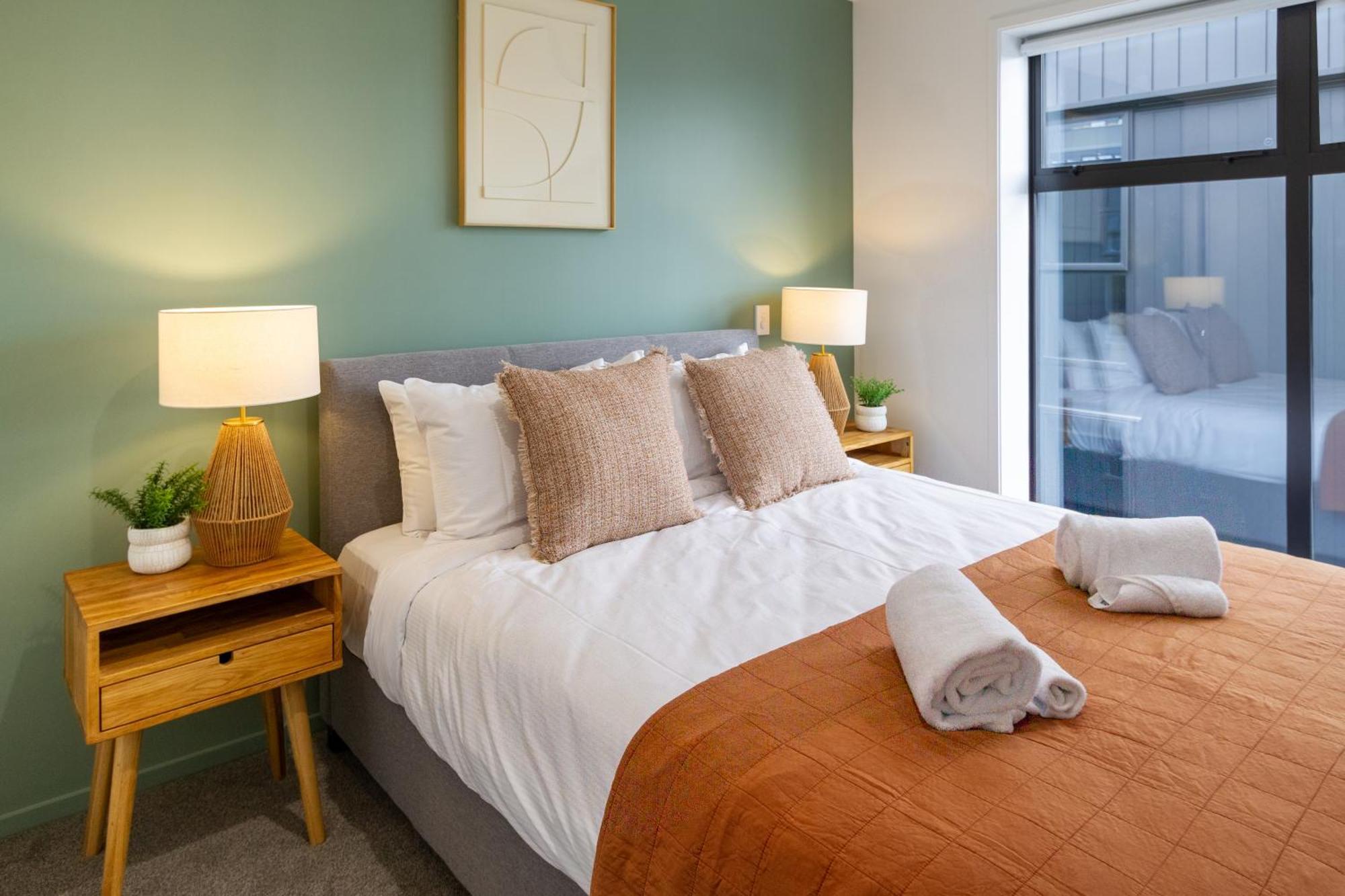 Modern City Lifestyle: 2 Bedroom 1 Bath Christchurch Eksteriør billede
